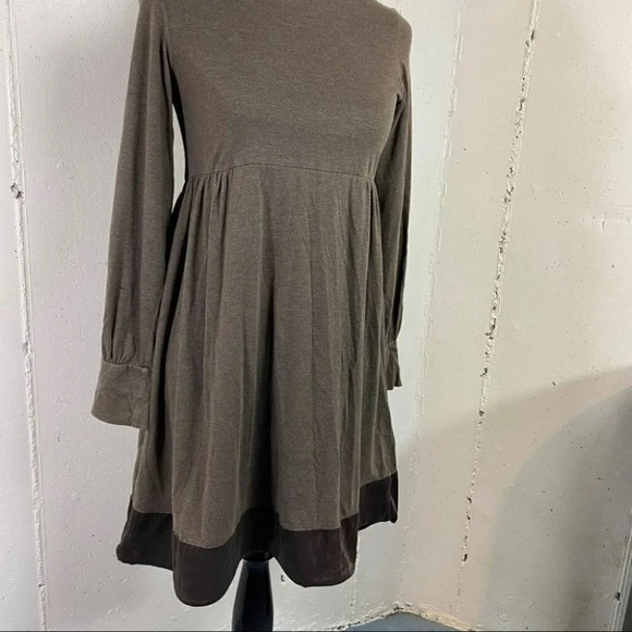 Uniqlo XS‎ brown long sleeve velvet trim dress - Picture 3 of 8